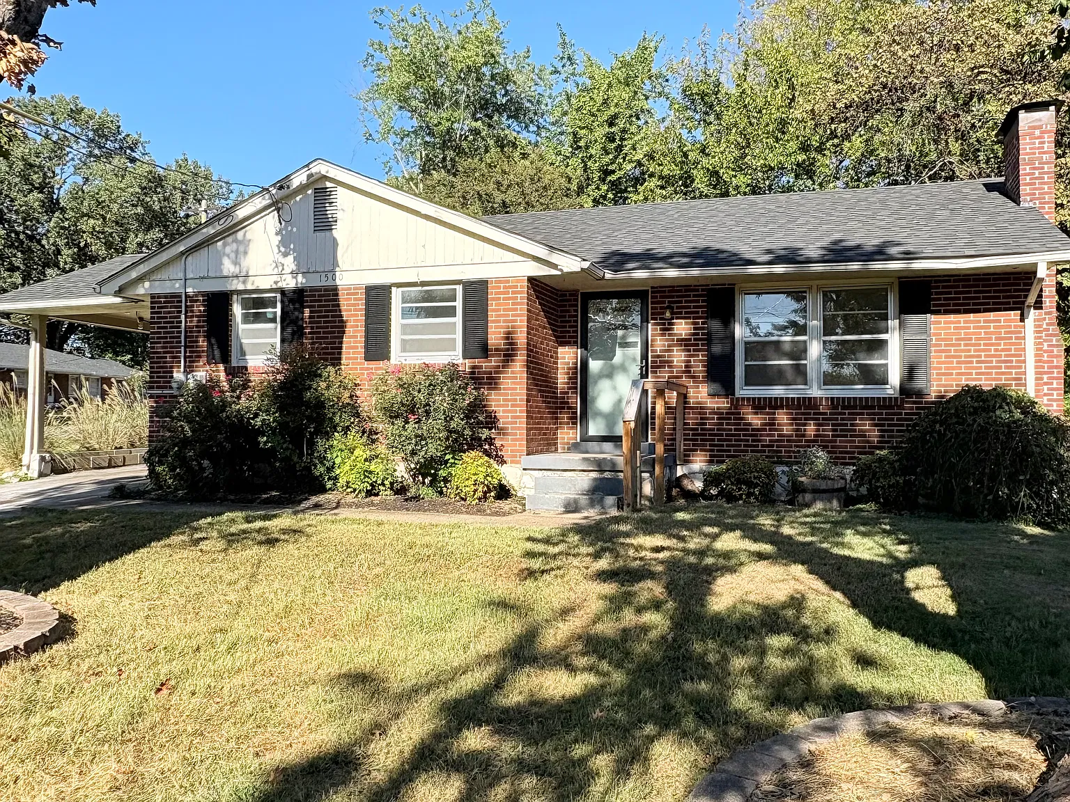 3 bed, 1114 sqft, $1,295 — Photo 1