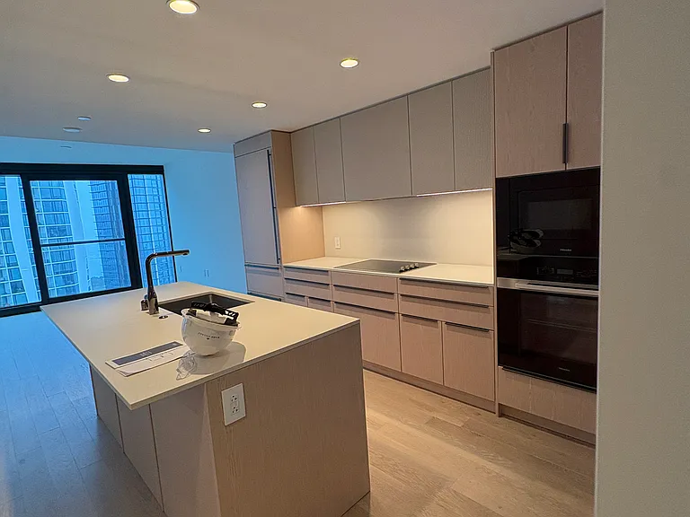 333 Ward Ave #2806 — Photo 16