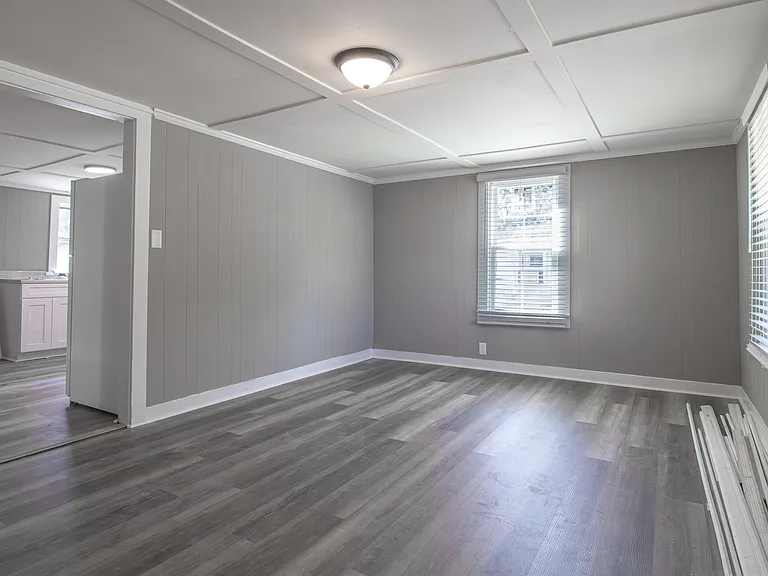 402 Curry Ln #B — Photo 4