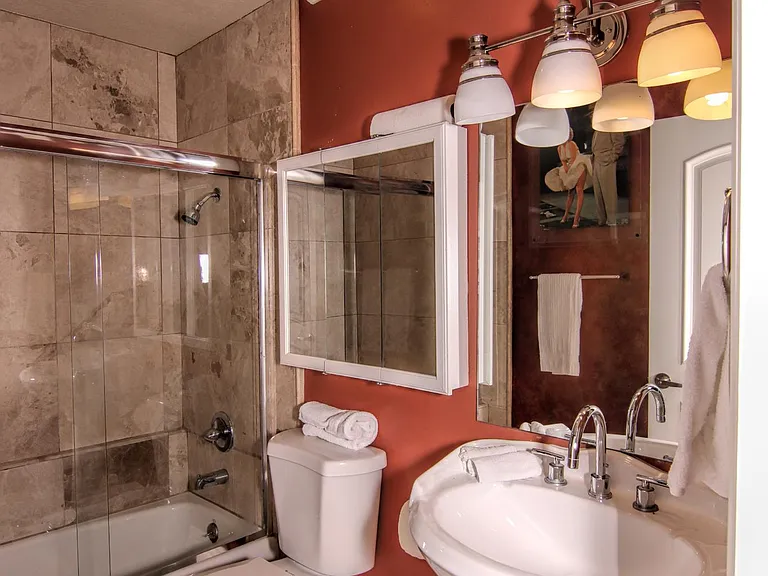 356 S Mohler Dr — Photo 15