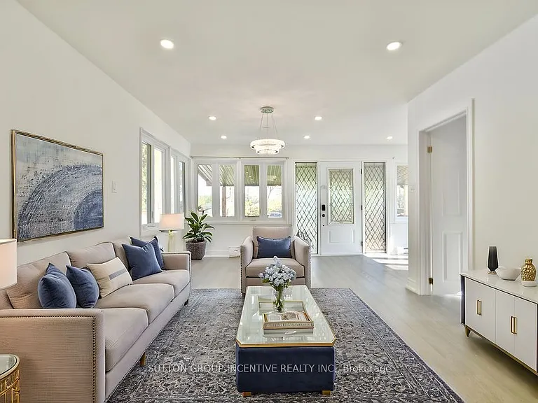 1556 Houston Ave — Photo 43