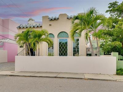 446 Burns Ct, Sarasota, FL, 34236