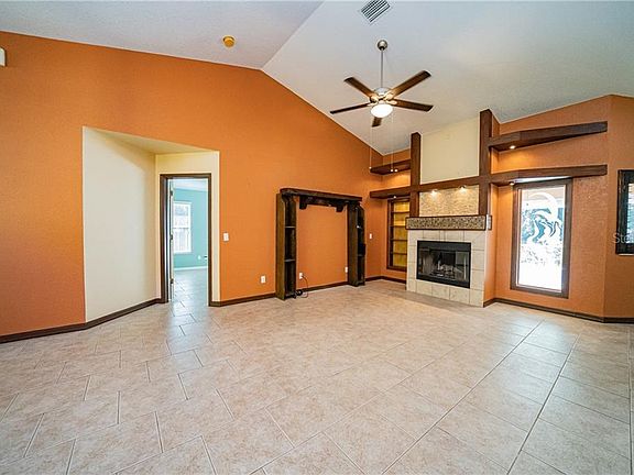 3rd image of 4125 N Donatello Ave