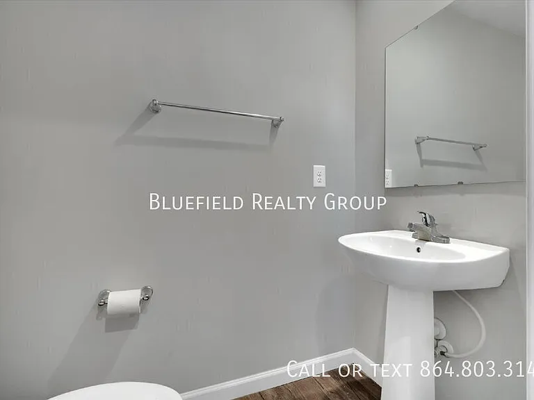 653 McCormick Ln — Photo 12