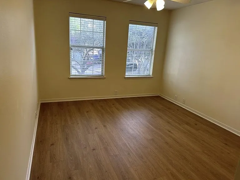 17438 Ivy Stream Dr — Photo 9