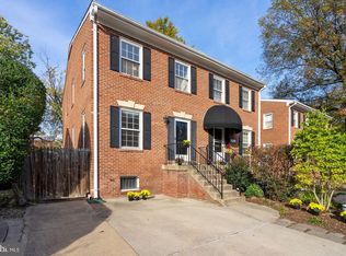 20 E Howell Ave, Alexandria, VA 22301