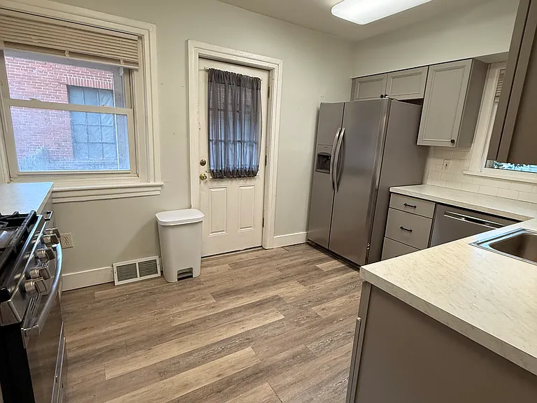 27 N Adams St #1 — Photo 5