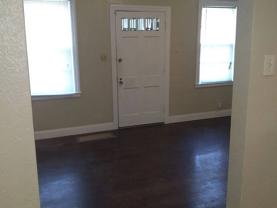 2741-43 Kimball Ave #2741-2743