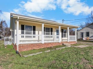 306 Alan Ct, Oak Grove, KY 42262