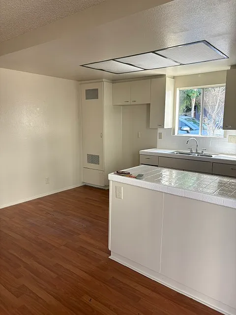 1 bed, 600 sqft, $1,695 — Photo 2