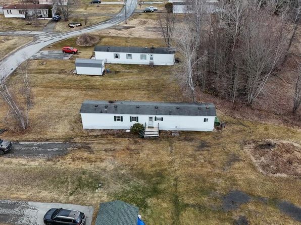 49 Penney Lane, Bradley, ME 04411
