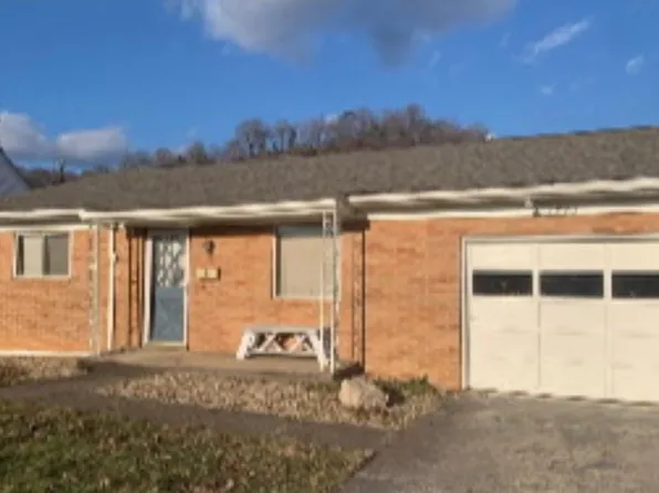 1743 Kevin St, Ironton, OH 45638