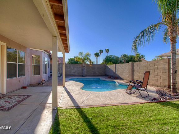 3rd image of 4548 E Thistle Landing Dr