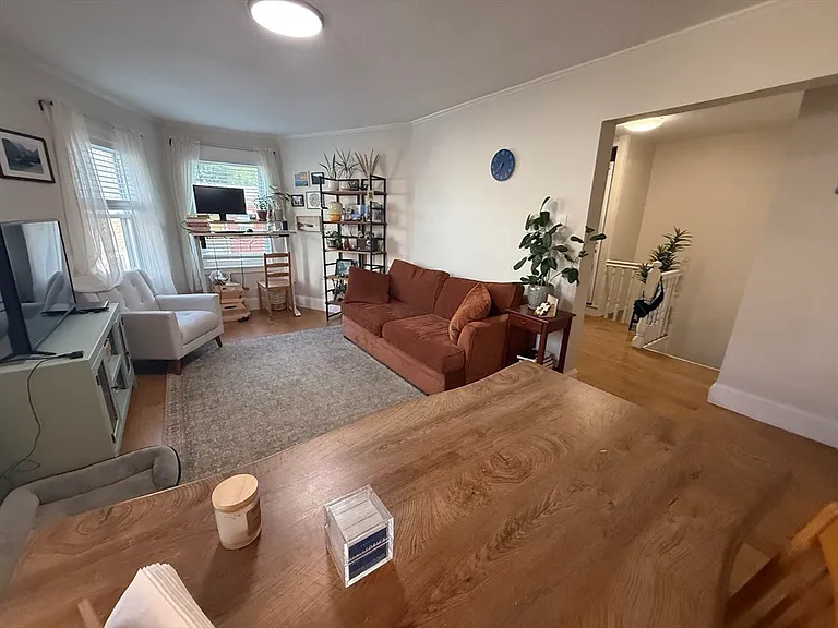16 Berkeley St #2 — Photo 2