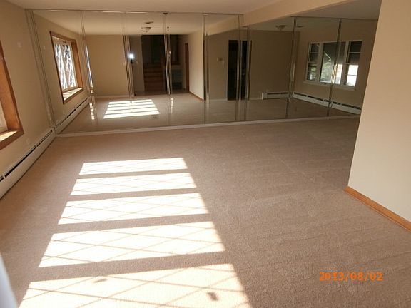 3rd image of 1660 N 5th Ave