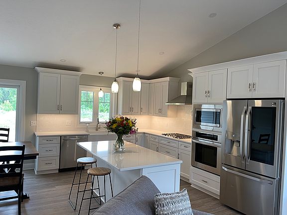 2nd image of 38 McCormick Ln #P5vr5p