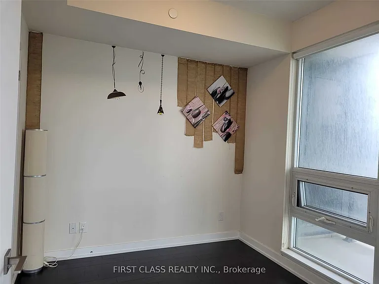 510 Curran Pl #1102 — Photo 8