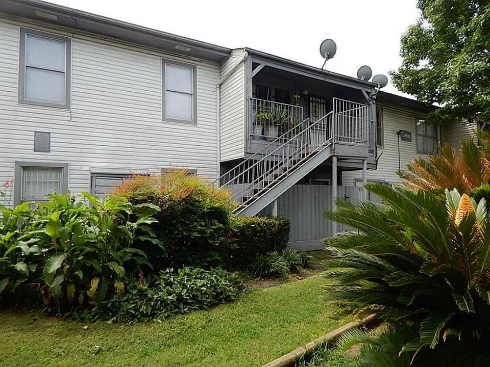 1st image of 7200 Clarewood Dr Unit 8-805