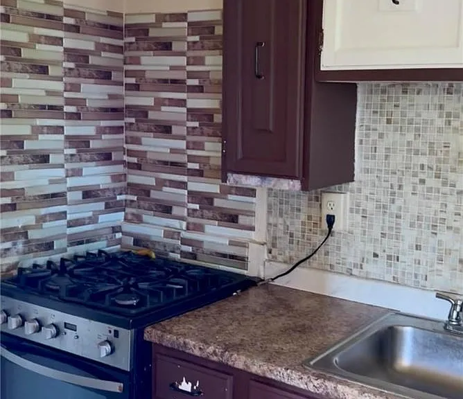 397 W Allen St #5 — Photo 2