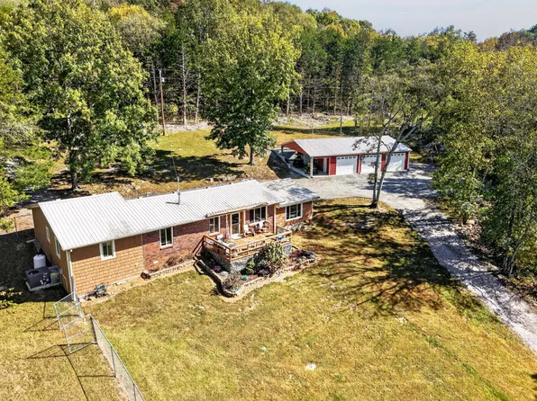 115 W Creek Ln, Gainesboro, TN 38562