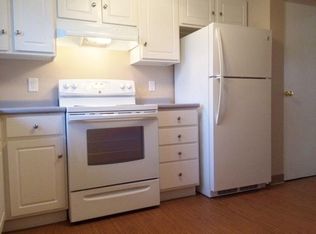 20 Ripple Ln, North Kingstown, RI 02852