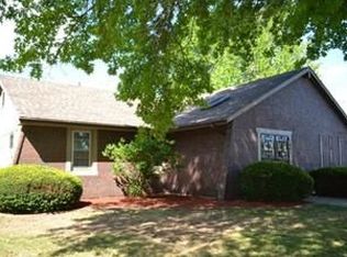 1001 SW Sunrise Dr, Blue Springs, MO 64015