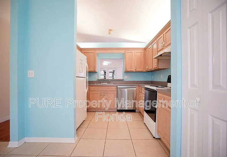 3936 NE 21st Ln — Photo 6