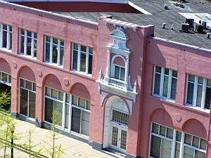 Drake Plaza Apartments — Photo 11