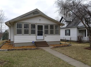 2047 N 49th St, Omaha, NE 68104