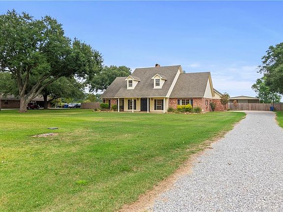 2nd image of 1168 Belgard Bend Rd