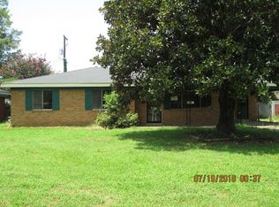 307 Montgomery St, Greenwood, MS 38930
