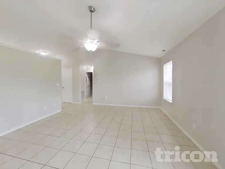 6007 Jackie Ln — Photo 2