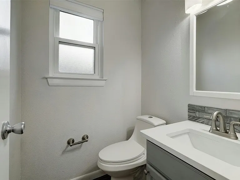 11406 Ptarmigan Dr #B — Photo 15