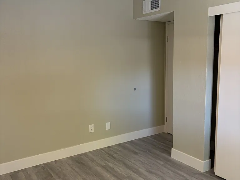 4694 Monterey Cir #MAIN — Photo 7