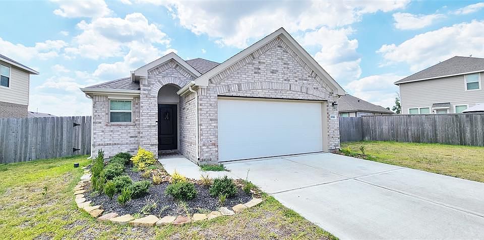 1st image of 18916 Buckley Oak Dr