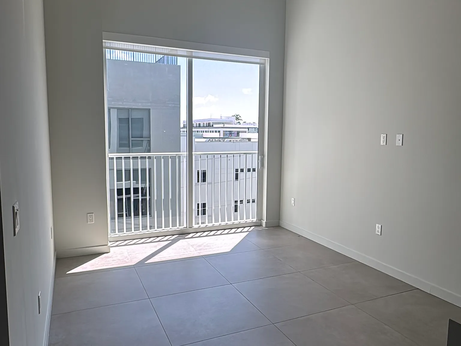 1 bed, 647 sqft, $2,450 — Photo 4