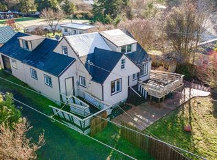 90730 Travis Ln, Coos Bay, OR 97420
