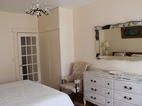 Bedroom #1