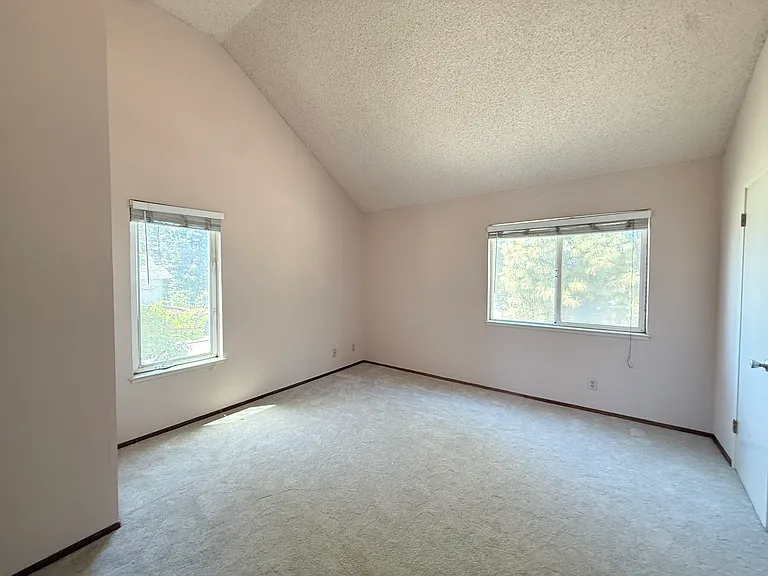 5398 Borneo Cir — Photo 14