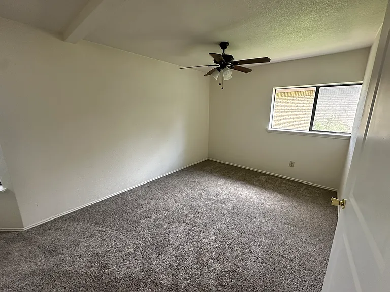 Canyon Cir — Photo 21