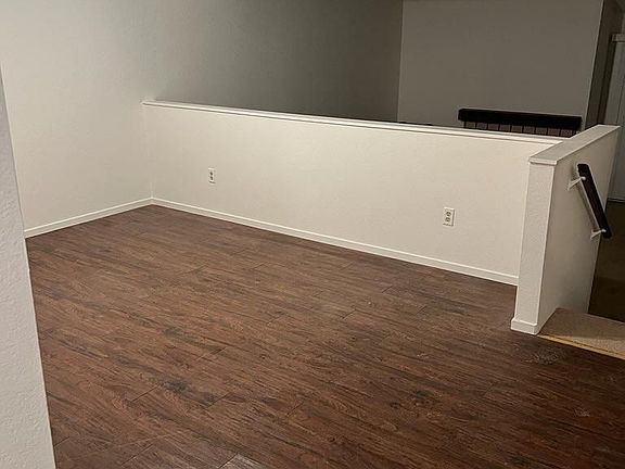3rd image of 90 Joes Ln