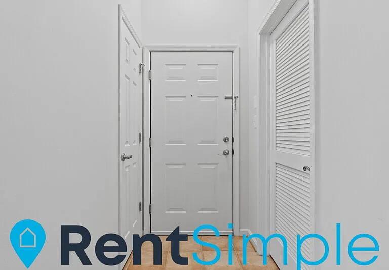 21210 McFadden Sq #402 — Photo 9