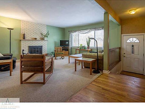 3rd image of 101 E Bessemaur Dr
