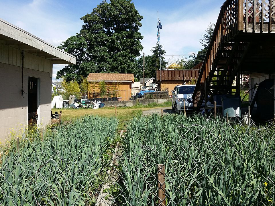 2nd image of 4420 S 139th St