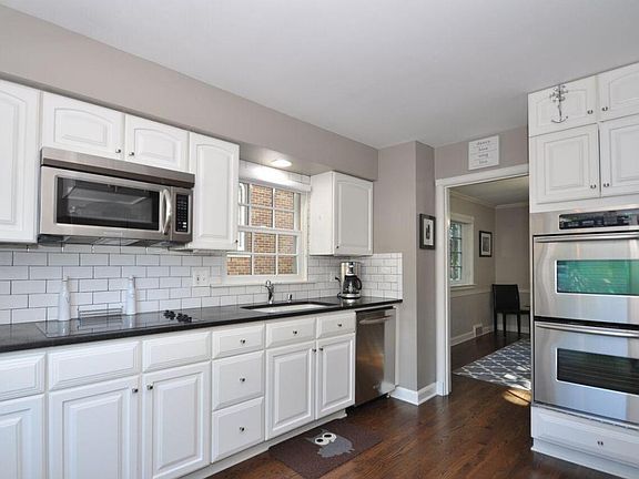 5th image of 9316 Jackson Park Blvd