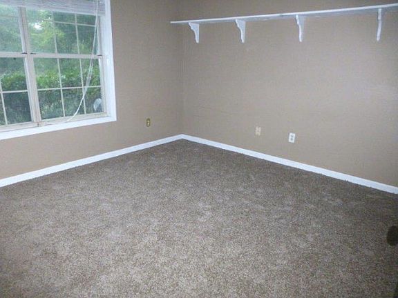 3rd image of 234 Briar Branch Dr