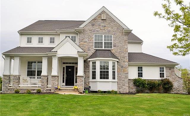 1st image of 860 Garden Ct