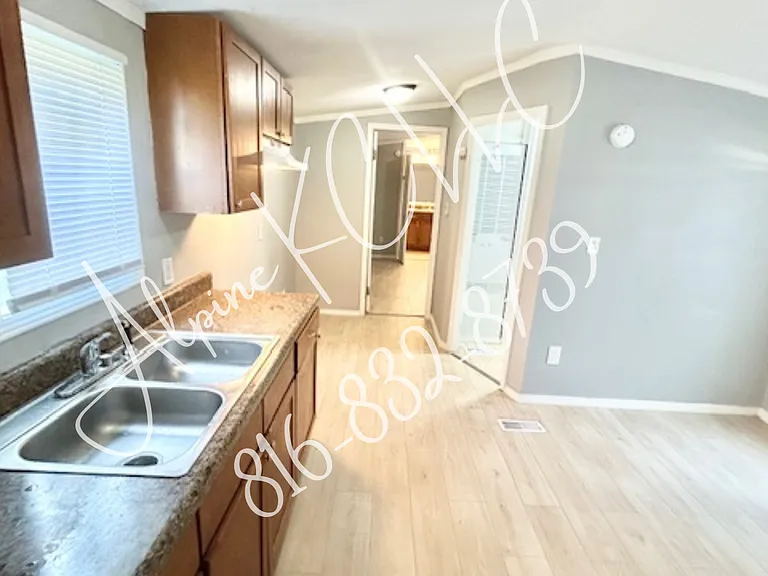 172 Countryside Ln — Photo 8