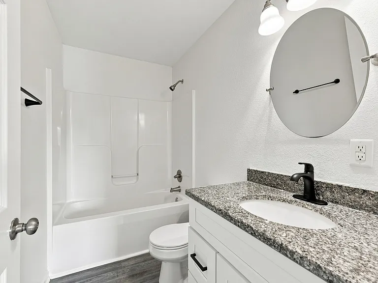 1306 Jessica St — Photo 16