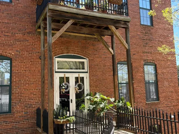 102 Russell St APT 101, Easley, SC 29640